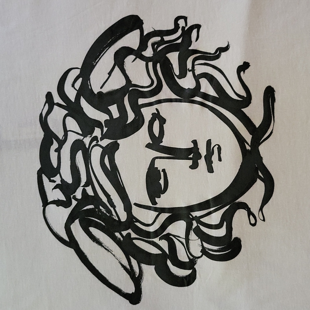 New with Tags Versace White Medusa T-shirt
